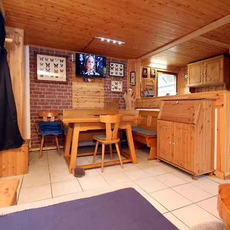 Bungalow, Wernsdorf , Cleaning Included Σπίτι διακοπών *