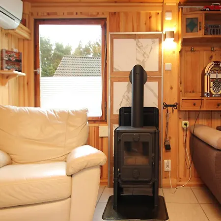 Bungalow, Wernsdorf , Cleaning Included * Königs Wusterhausen