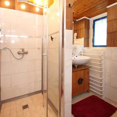 Bungalow, Wernsdorf , Cleaning Included Königs Wusterhausen